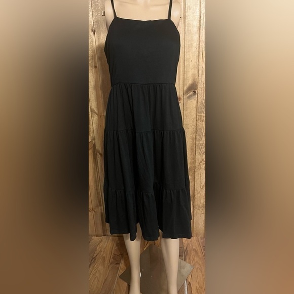 NWT Summer Spaghetti Strap Tiered Midi Dress sz M - Picture 4 of 7